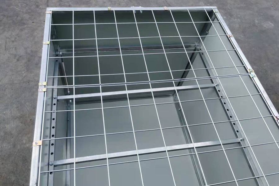 Fox-proof mesh floor